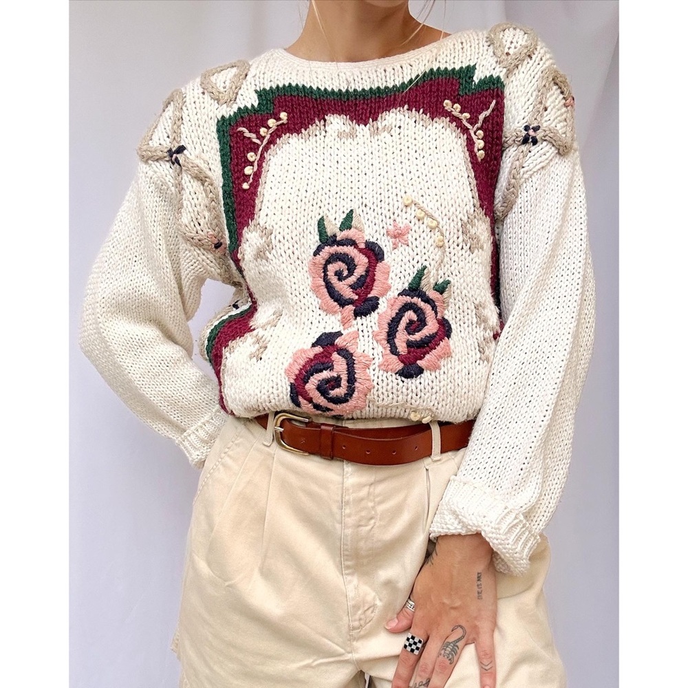✽ floral hand knitted sweater ✽